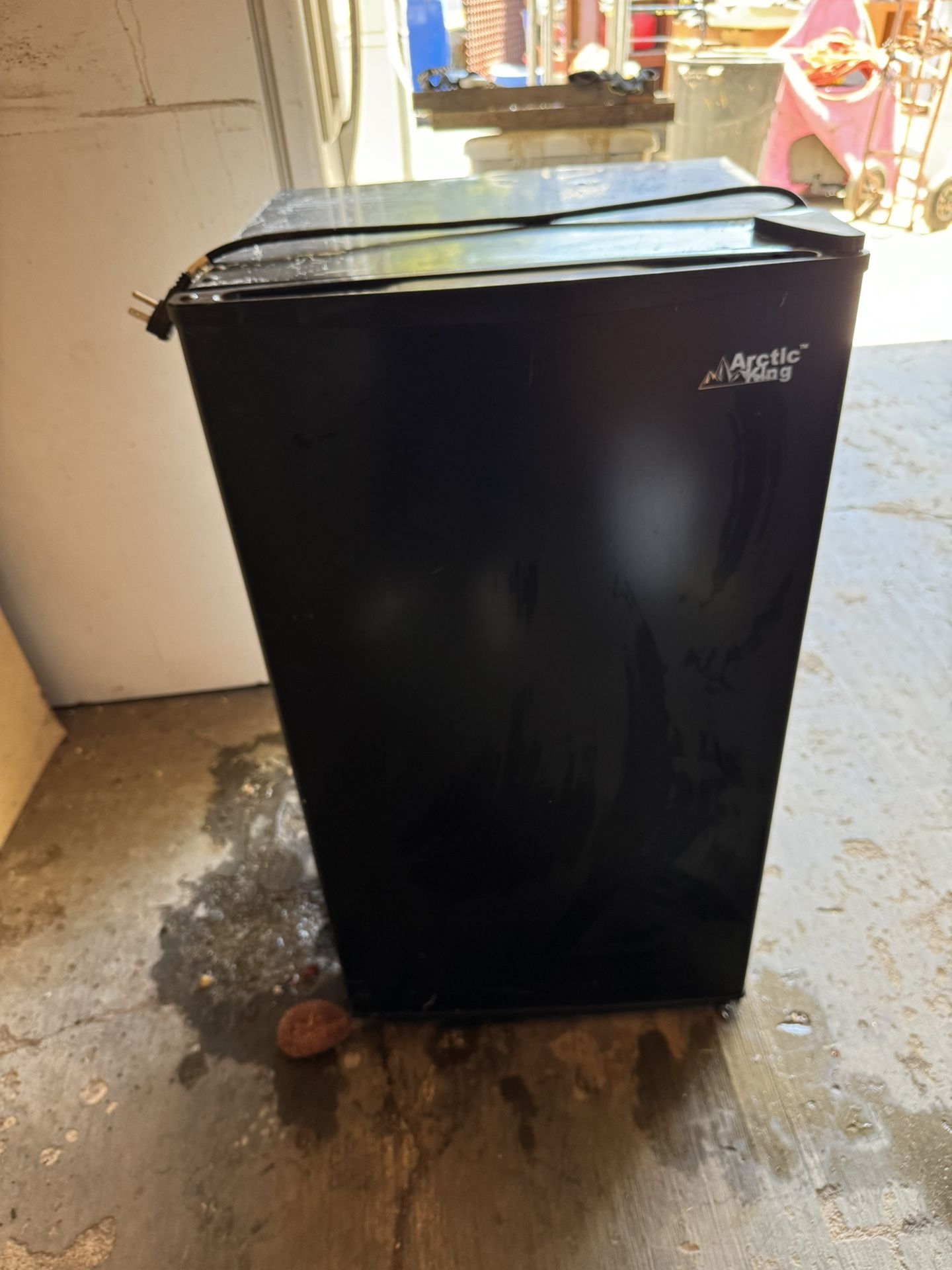Arctic King Mini Fridge