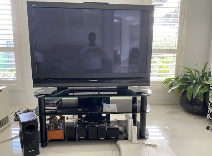Panasonic Plasma Tv & DVD Player & Speakers & Wll Player