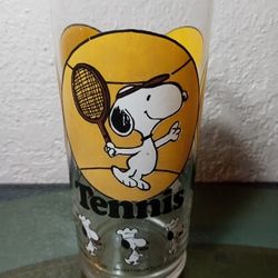 SNOOPY TENNIS DRINKING GLASS