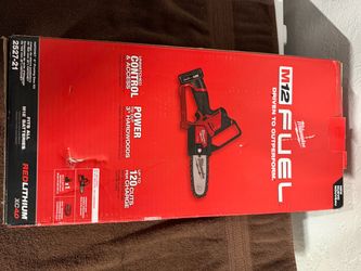 Milwaukee M12 FUEL HATCHET 6" Pruning Saw Kit 2527-21 w/ XC4.0 Battery & Charger