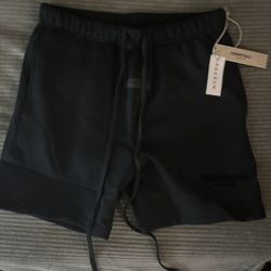 black Essential Shorts 