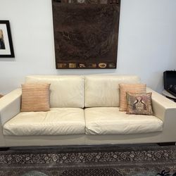 Pure Leather Sofa In Perfect Condition 