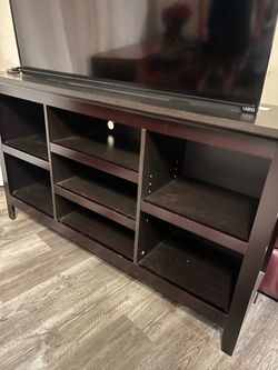 Vizio 50” tv with shelf