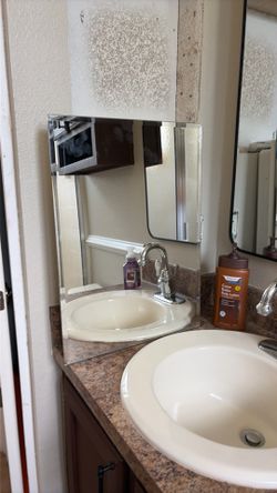 Mirror Medicine cabinet and bathroom mirror - free