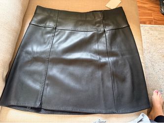 LARGE LOT WOMENS CLOTHING