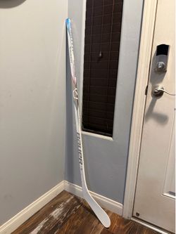 Junior Bauer Proto 2 left Handed P28 50 flex Hockey Stick