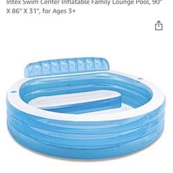 Intex Swim Center Family Lounge