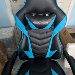 Elecwish Gaming Chair With Footrest