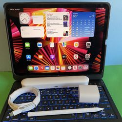 128GB Apple IPad Pro 11” 3rd Generation (2021 Model / M1 chip/ Liquid Retina / Face ID) with stylus pen, keyboard & Accesories (Warranty 10/2023)