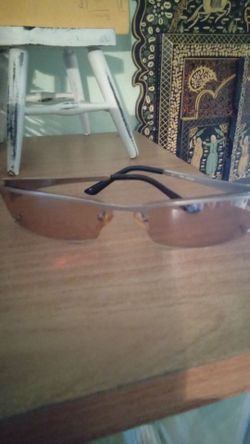 Slim sunglasses thin frame tan color lens