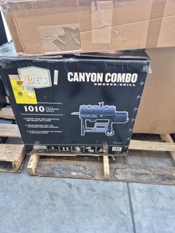Oklahoma Joe's Canyon Combo Smoker/Grill