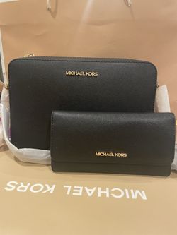 Michael Kors Crossbody Purse With Matching Trifold Wallet 👌🏻Brand New 💯 Authentic !!!
