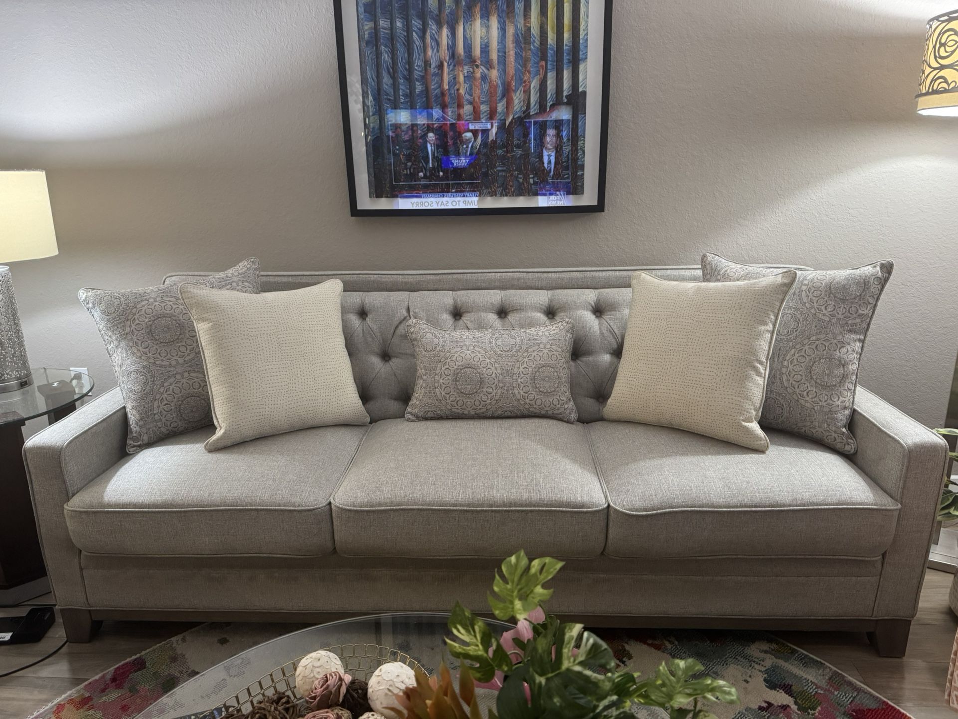 Living Room Sofa and Recliner. Great Condition