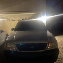 2005 Ford Explorer