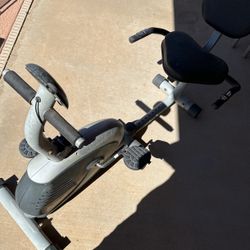 Sunny Health Fitness Stationary Bike