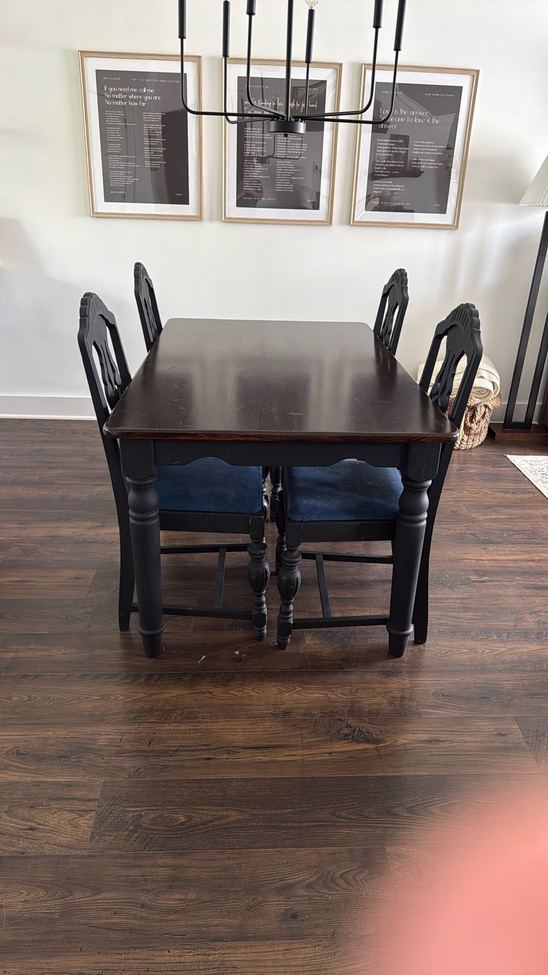 Dining Table w/ Chairs 