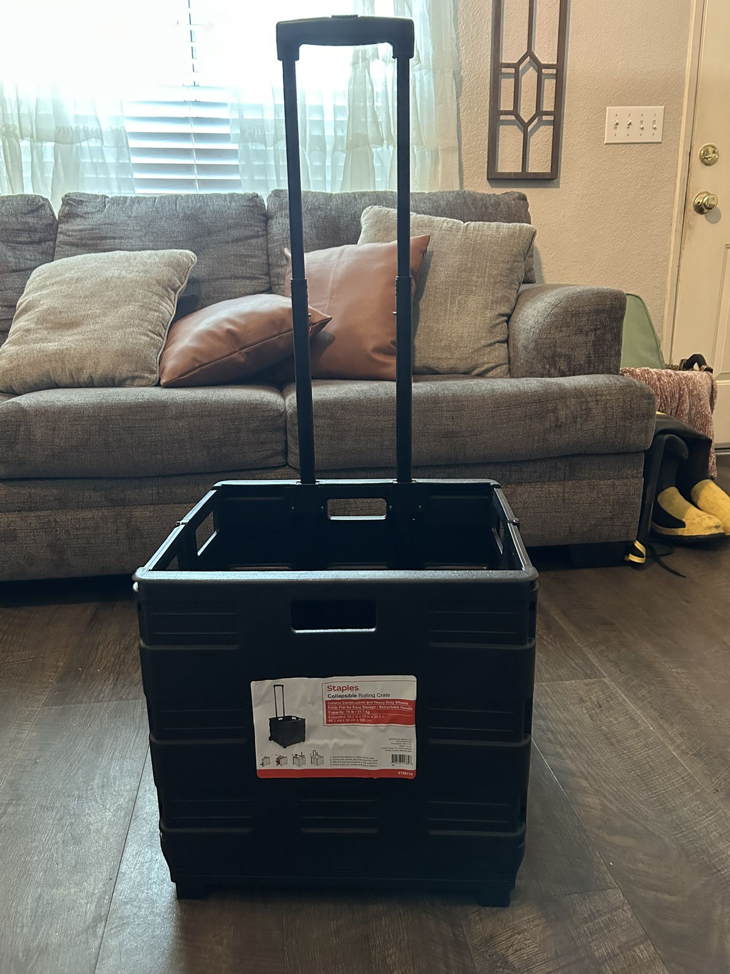 Staples Collapsible Rolling Crate
