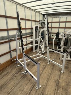 HAMMER STRENGTH OLYMPIC SQUAT RACK!! READY FOR PICKUP OR DELIVERY!!
