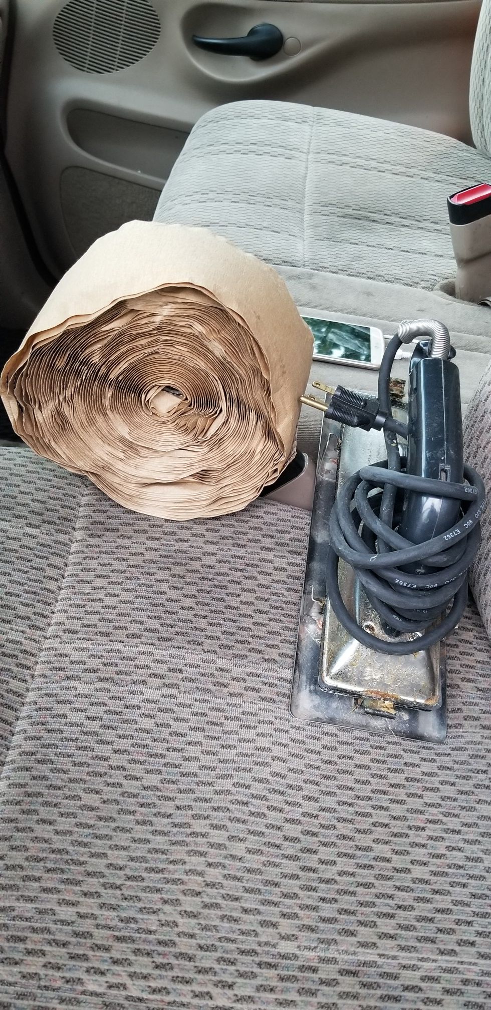 Plancha para unir carpeta con un rollo de tape por sólo 40 dólares o 30 la plancha sola