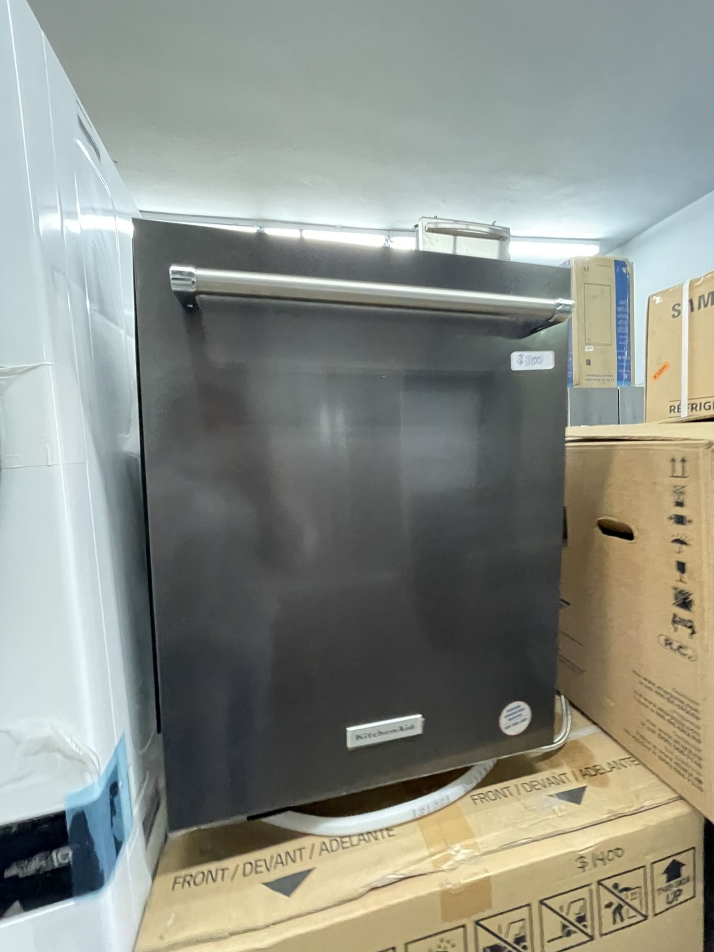 Kitchen Aid Dishwasher In Black Stainless New Open Box With 3 Racks