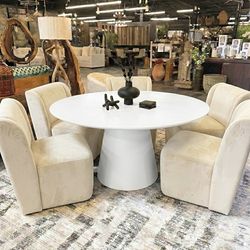 Like New Dining Table!