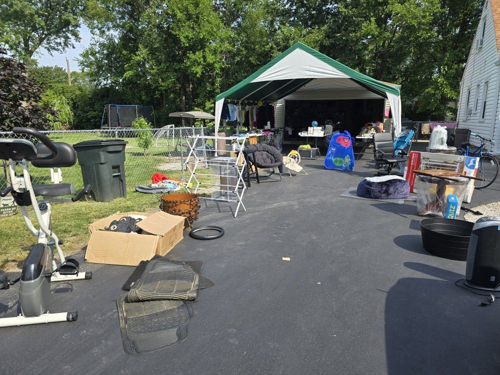 Garage Sale!!!