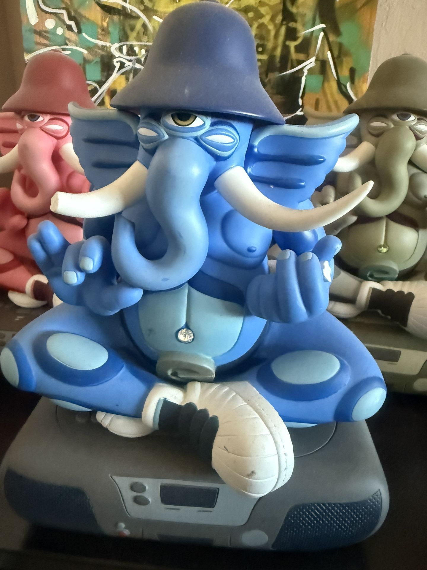KIDROBOT DOZE GREEN- Displayed - See Street Value