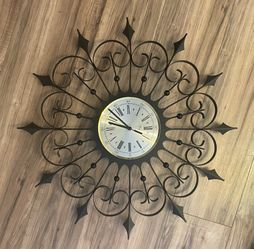 Vintage Starburst Clock