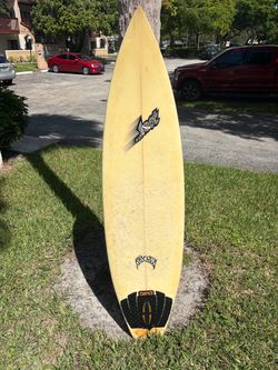 Surfboard 6,1 lost mayhem short bord