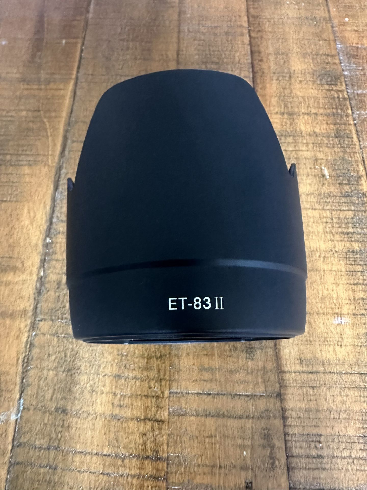 Canon ET-83 II Lens hood for EF 70-200mm f/2.8L USM