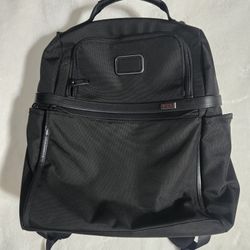 New Tumi Alpha Slim Solutions Brief Pack $575