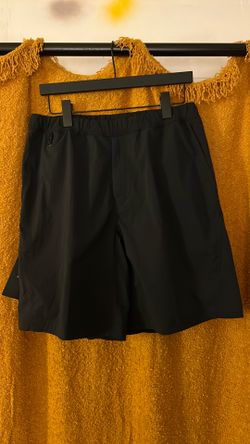 Arcteryx Konseal Short 9” inseam size M