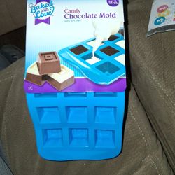 Baked with Love Candy Chocolate Mold, 4 ct