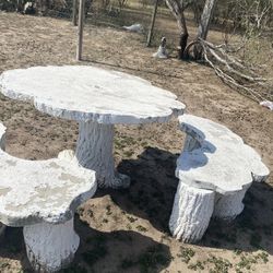 Concrete Table. !!!!