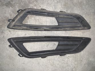  Fog Lamps Covers ( Pair) 15-18 Ford Focus OEM
