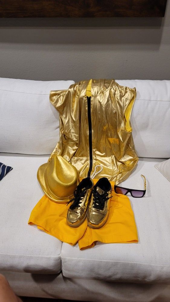 GOLD COSTUME KIDS AGE 8-10