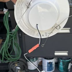 LED retrofit baffle down light