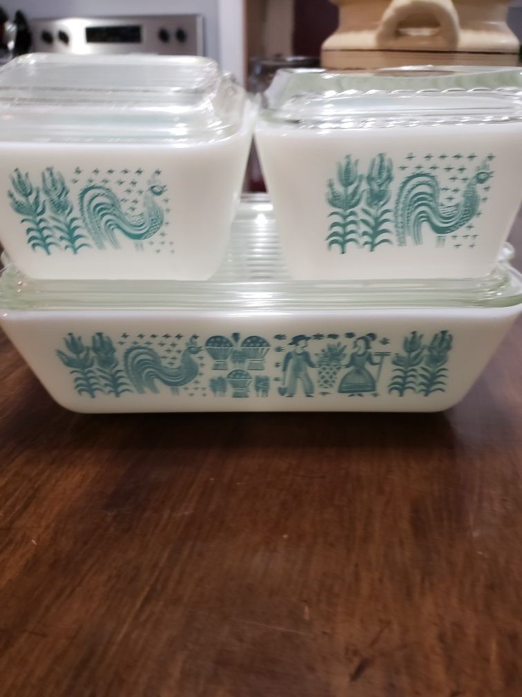 Turquoise amish pyrex fridgies