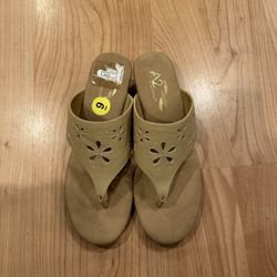 Women’s A2 Aerosoles Wedge Sandals - Size 9