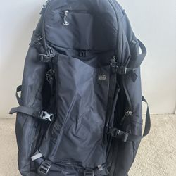 REI 65 L Backpacking Pack (Black)