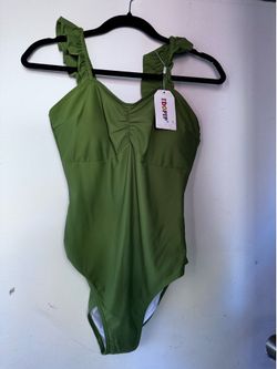 New medium bathing suit