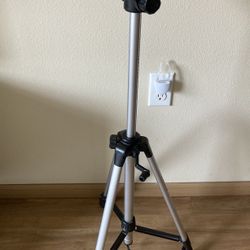 Camera stand