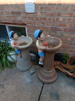 Vintage Heavy Solid Concrete Outdoor Patio Birdbath