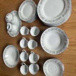 Dynasty Fine China Vintage Set Of 8, 44 Pieces 
