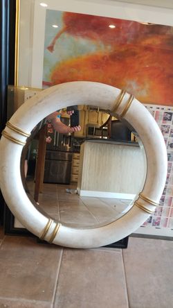 Nice mirror. Around 33" in diameter