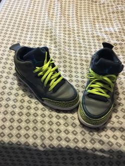 Boys Jordan sneakers size 3/ Y .