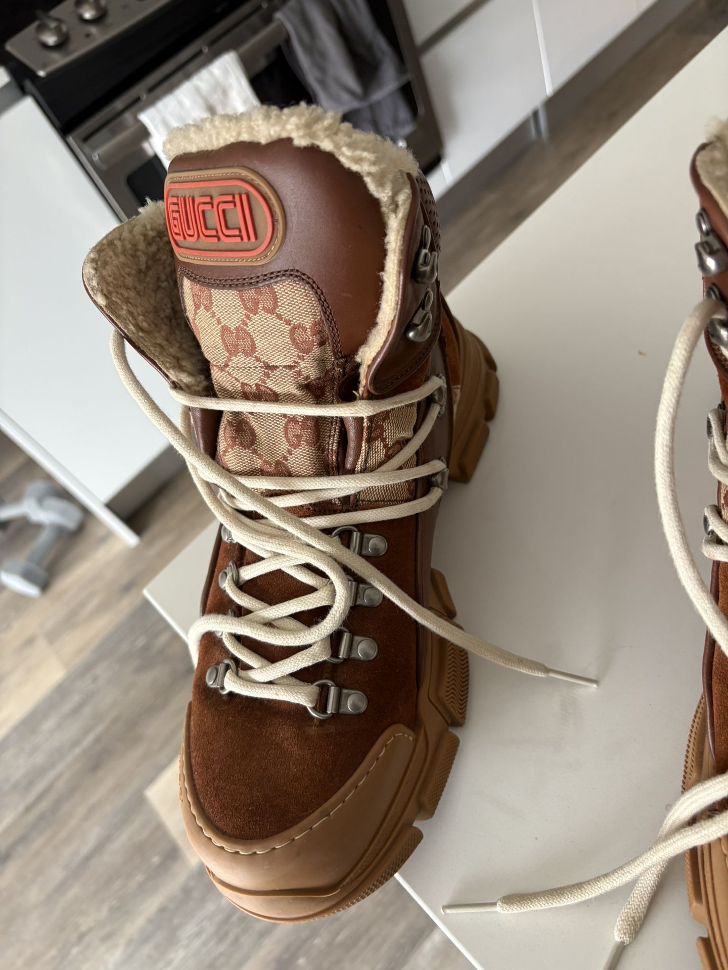 Gucci Size 9