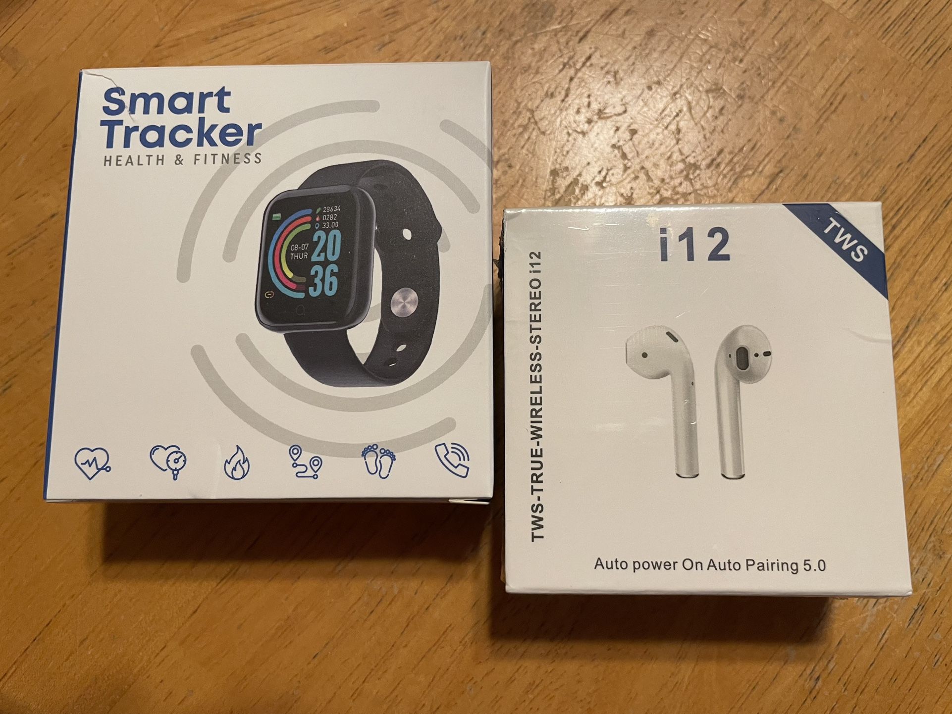 NIB - SMART TRACKER HEALTH & FITNESS WATCH W/EARBUDS