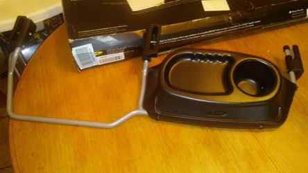 Infant car seat adapter