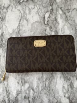 Michael Kors Jet Set Travel Wallet - Brown